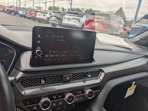 Used 2023 Acura Integra A-Spec image 19