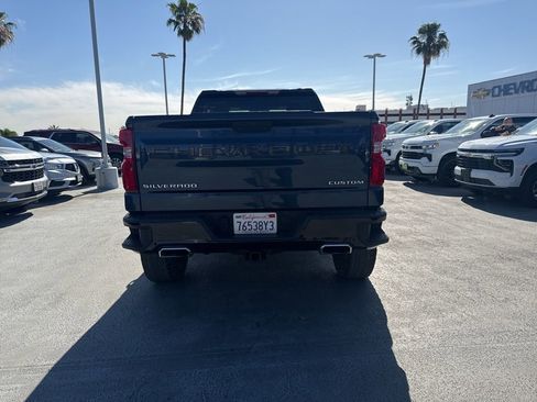 Used 2019 Chevrolet Silverado 1500 Custom Trail Boss w/ Custom Convenience Package image 5