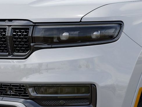 New 2025 Jeep Grand Wagoneer Series III image 10