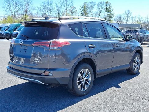 Used 2016 Toyota RAV4 XLE image 5