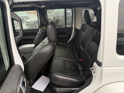 Used 2021 Jeep Wrangler Unlimited Rubicon 4xe w/ Steel Bumper Group image 12