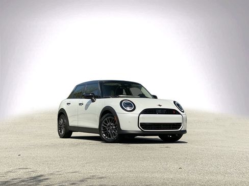 New 2026 MINI Cooper S image 2
