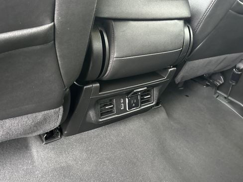 Used 2024 GMC Sierra 1500 SLT image 13