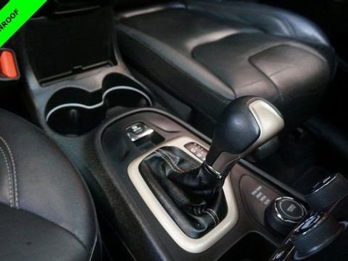 Used 2018 Jeep Cherokee Limited image 54