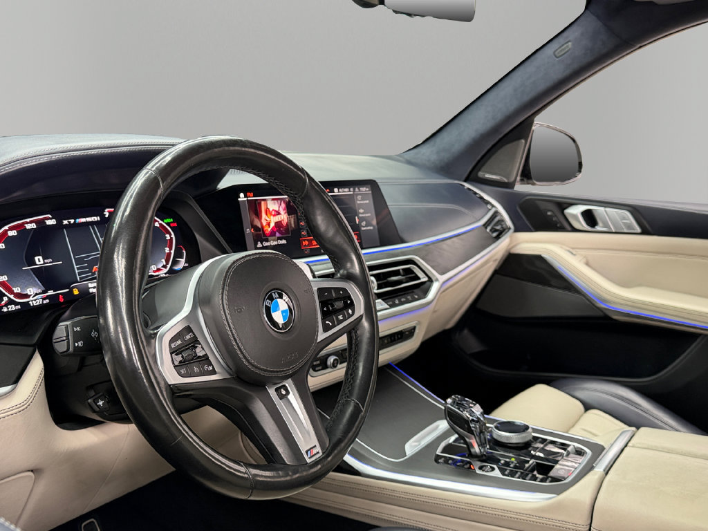 Used 2021 BMW X7 M50i w/ Dynamic Handling Package AWD/4WD image 16