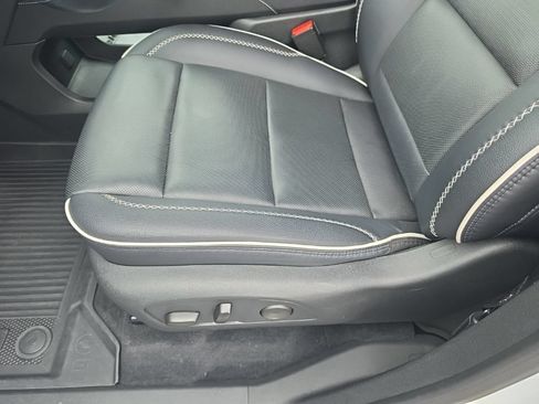 Used 2025 GMC Acadia Denali w/ Super Cruise Package AWD/4WD image 19