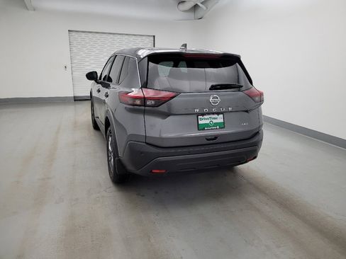 Used 2021 Nissan Rogue S AWD/4WD image 6