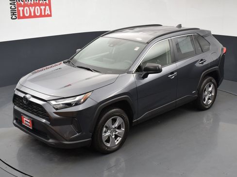 Used 2025 Toyota RAV4 LE AWD/4WD image 23