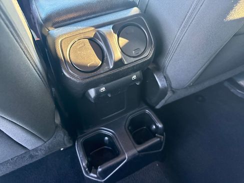 Used 2020 Jeep Gladiator Sport w/ Quick Order Package 24S image 16