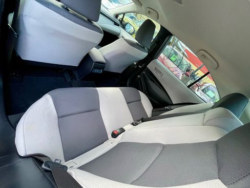 Used 2024 Toyota Corolla LE image 33