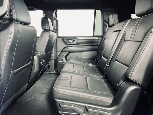 Used 2024 Chevrolet Suburban RST w/ Luxury Package AWD/4WD image 12