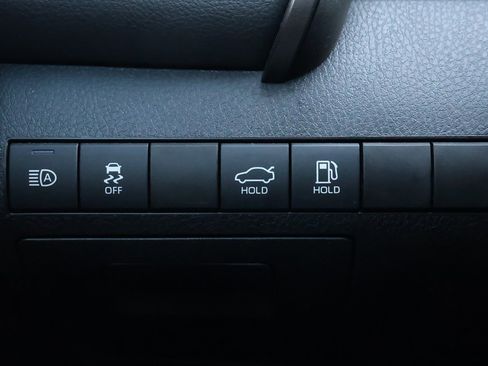 Used 2023 Toyota Camry SE image 23