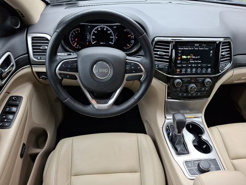 Certified 2021 Jeep Grand Cherokee Limited AWD/4WD image 12