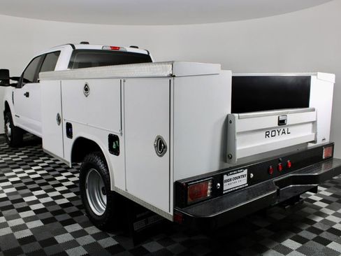 Used 2022 Ford F350 XL w/ Power Equipment Group image 6