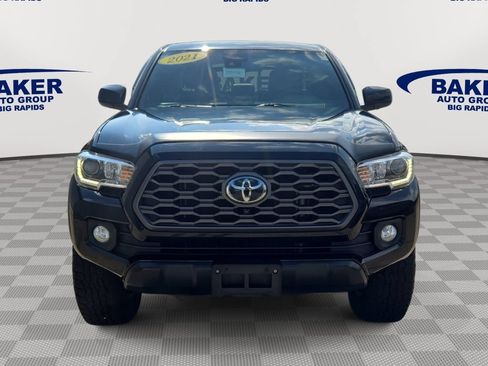 Used 2021 Toyota Tacoma 4x4 Double Cab image 9