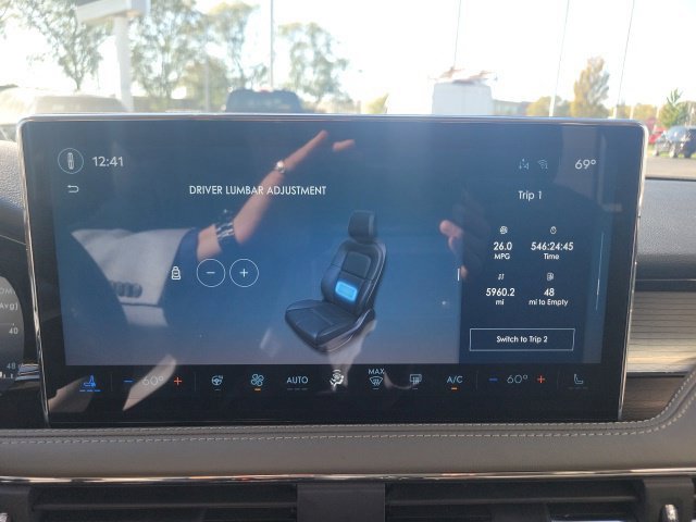 Certified 2024 Lincoln Corsair AWD image 38
