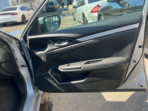 Used 2020 Honda Civic LX image 29