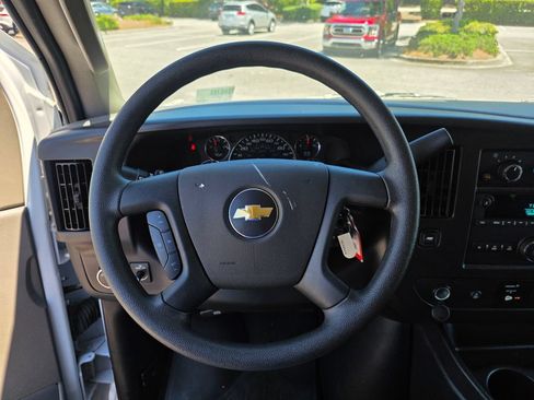 Certified 2025 Chevrolet Express 3500 LT w/ LT Preferred Equipment Group RWD image 20
