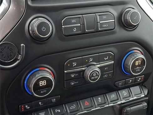 Used 2021 Chevrolet Silverado 2500 LTZ w/ LTZ Texas Edition image 12