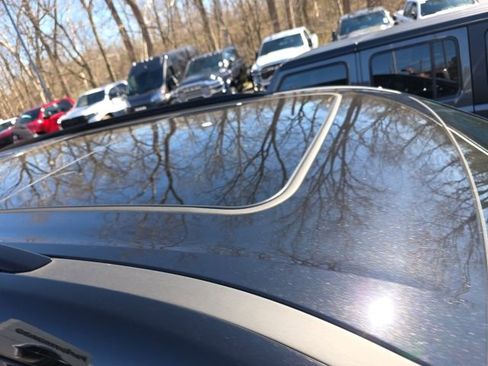 Used 2025 Buick Enclave Sport Touring w/ Power Package image 18