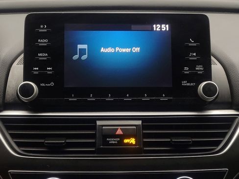 Used 2018 Honda Accord LX image 25