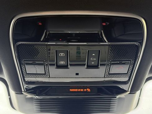 New 2025 Land Rover Range Rover Sport Dynamic SE image 19