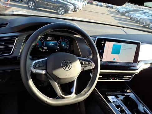 New 2026 Volkswagen Atlas Cross Sport SE AWD/4WD image 8