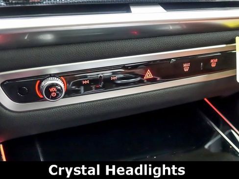 Used 2026 BMW X7 xDrive40i w/ Executive Package image 22