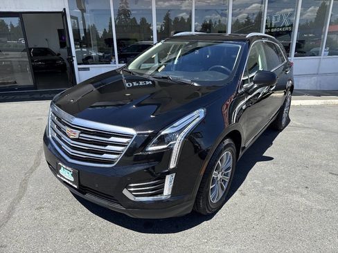 Used 2017 Cadillac XT5 Luxury w/ Driver Awareness Package AWD/4WD image 1