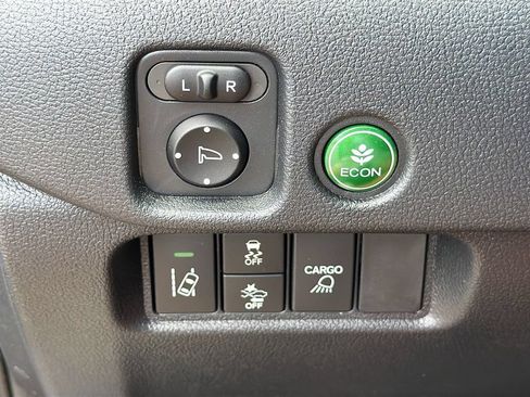 Used 2024 Honda Ridgeline Sport image 23