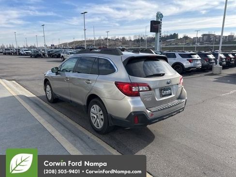 Used 2019 Subaru Outback 2.5i Premium image 4