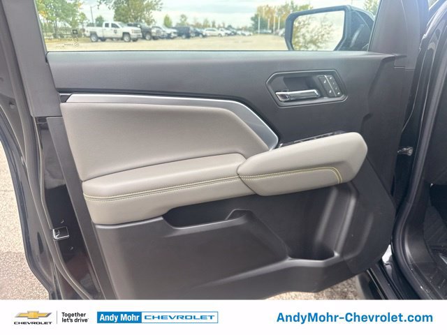 New 2026 Chevrolet Colorado ZR2 w/ Technology Package AWD/4WD image 13