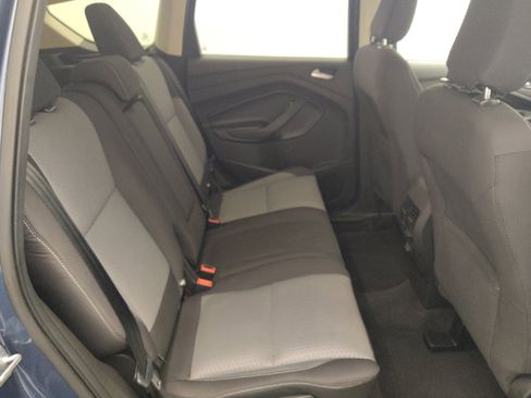 Used 2018 Ford Escape SE image 19