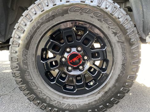 Used 2023 Toyota Tacoma SR5 image 12