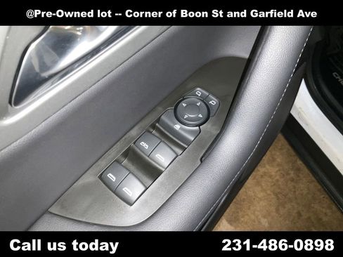 Used 2019 Chevrolet Blazer LT image 12