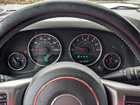 Used 2018 Jeep Wrangler Unlimited Sahara image 19