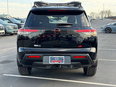 New 2026 Nissan Pathfinder SV image 5