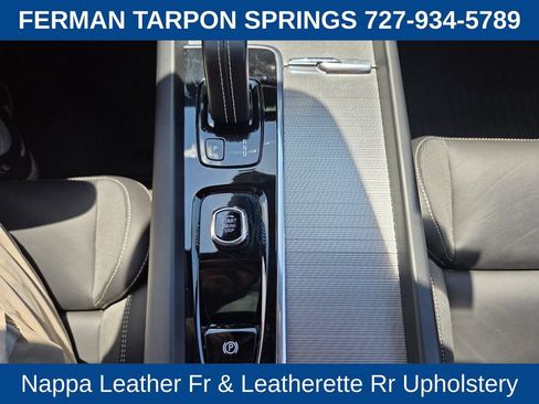 Used 2022 Volvo XC60 B5 R-Design w/ Advanced Package FWD image 28