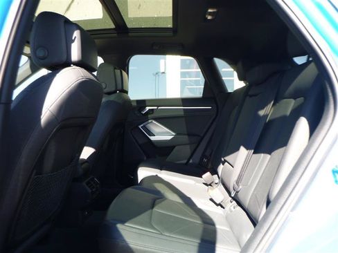 Used 2020 Audi Q3 2.0T Premium Plus w/ Premium Plus Package AWD/4WD image 6
