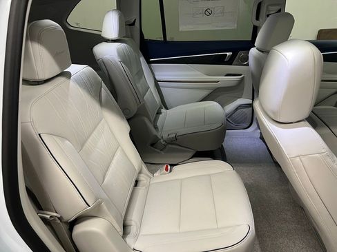 New 2026 Buick Enclave Avenir w/ Super Cruise Package image 39