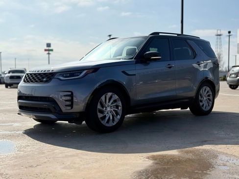 Used 2023 Land Rover Discovery S R-Dynamic image 4