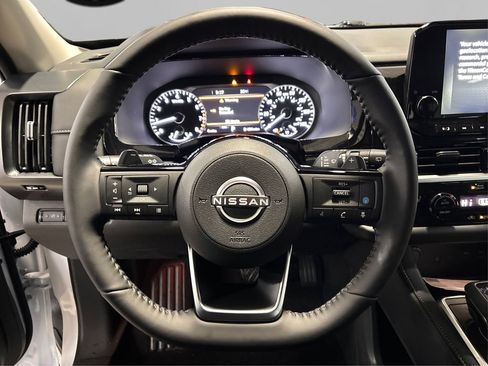 New 2026 Nissan Rogue SV AWD/4WD image 16