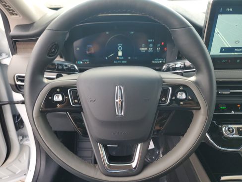 New 2026 Lincoln Corsair Reserve image 16