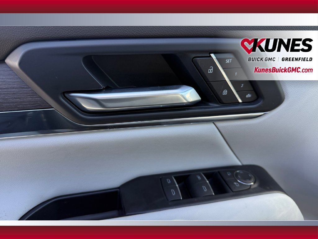 New 2027 GMC Terrain Denali w/ LPO, Floor Liner Package AWD/4WD image 17