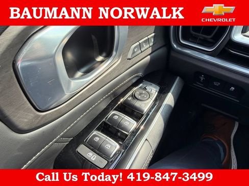 Used 2025 Kia Sorento SX Prestige AWD/4WD image 16