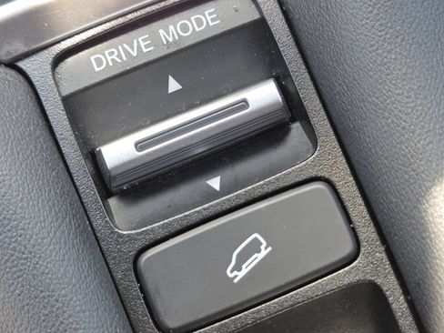 Certified 2023 Honda HR-V Sport image 9