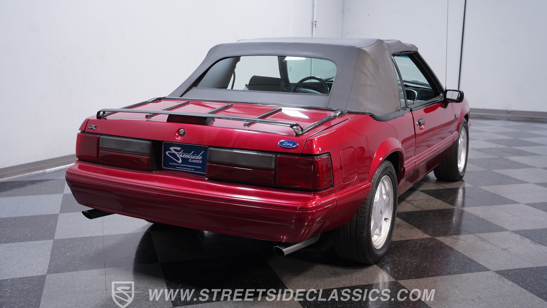 Used 1993 Ford Mustang LX RWD image 11