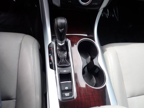 Used 2015 Acura TLX w/ Technology Package FWD image 19