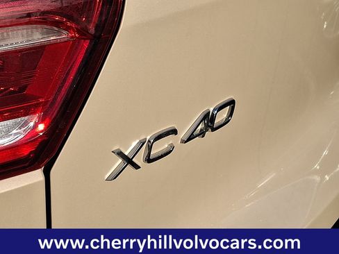 New 2026 Volvo XC40 B5 Plus w/ Protection Package Premier image 17