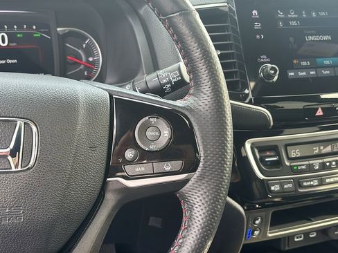 Used 2024 Honda Passport Black Edition image 18